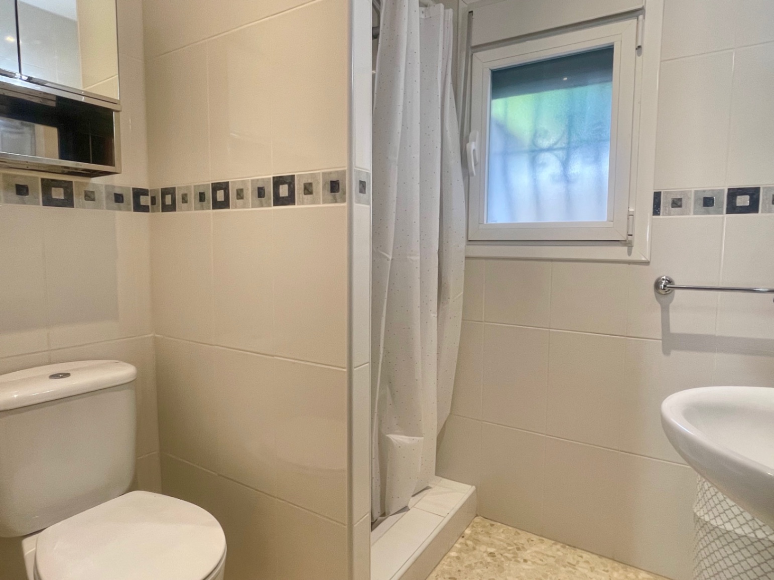 ALQUILER APARTAMENTO PLANTA BAJA MORAIRA