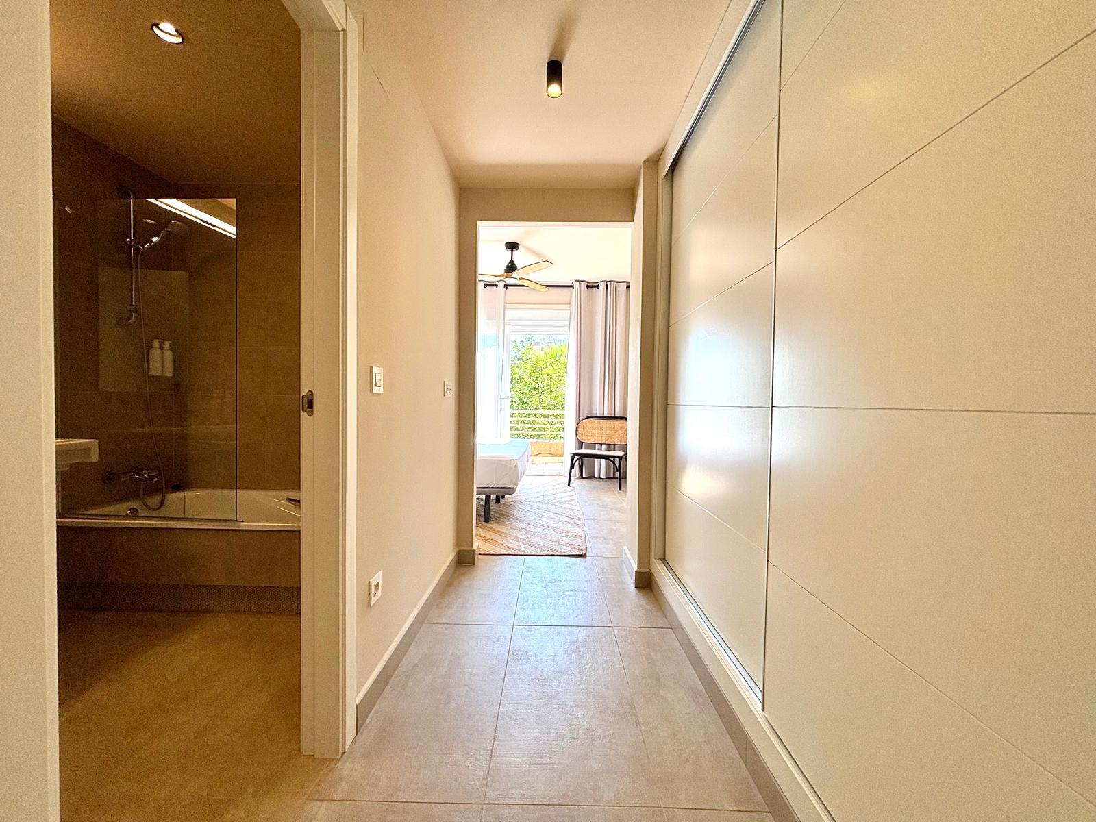 INVERSION PARA ALQUILERES. APARTAMENTO EN COMPLEJO EXCLUSIVO A 900 METROS DE LA PLAYA DE MORAIRA