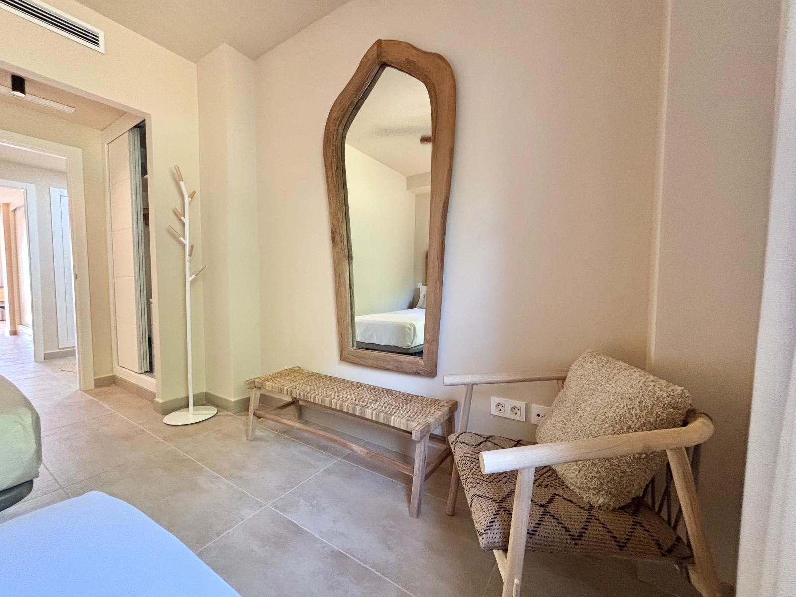 INVERSION PARA ALQUILERES. APARTAMENTO EN COMPLEJO EXCLUSIVO A 900 METROS DE LA PLAYA DE MORAIRA