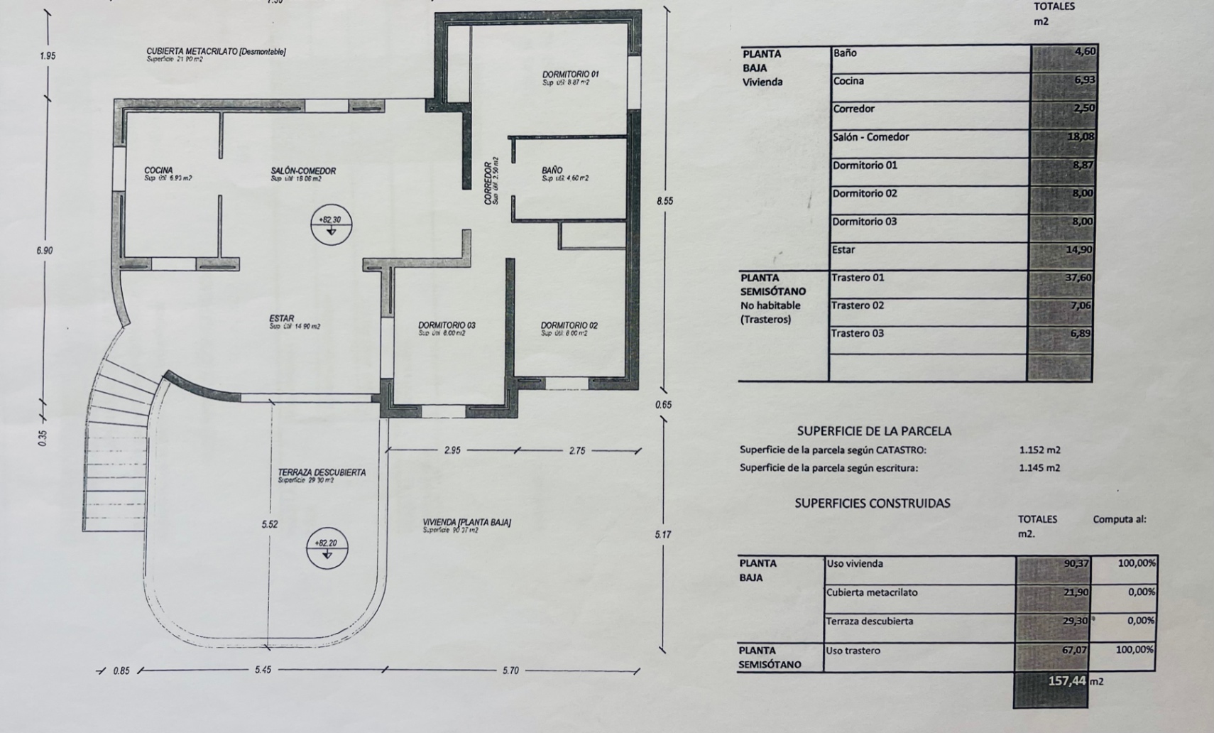 VILLA MET ZWEMBAD, PERCEEL VAN 1150 m2 EN UITZICHT OP DE ZEE.