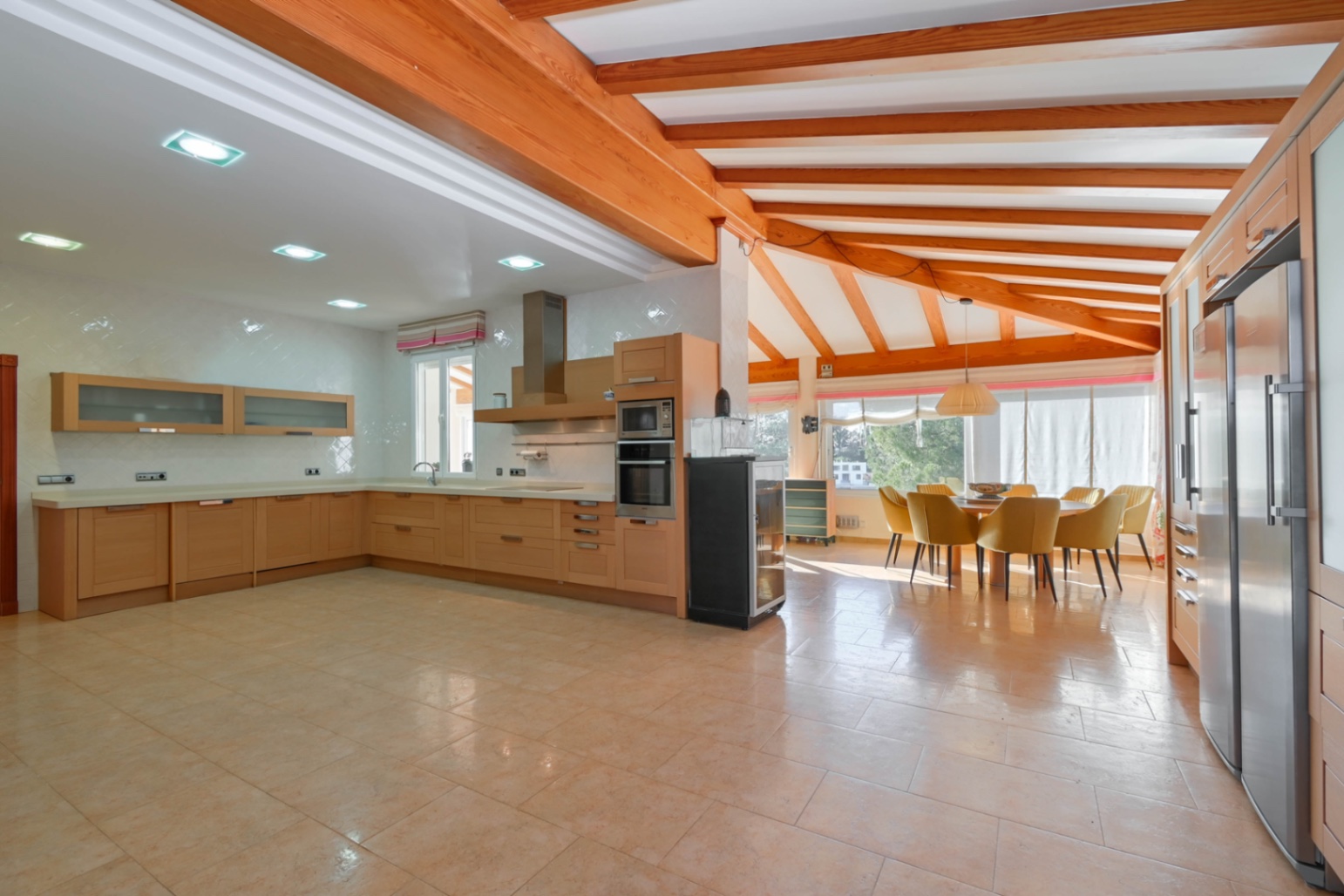 JOYA ARQUITECTÓNICA, PISCINA, TENIS Y CASA DE INVITADOS EN ALZIRA